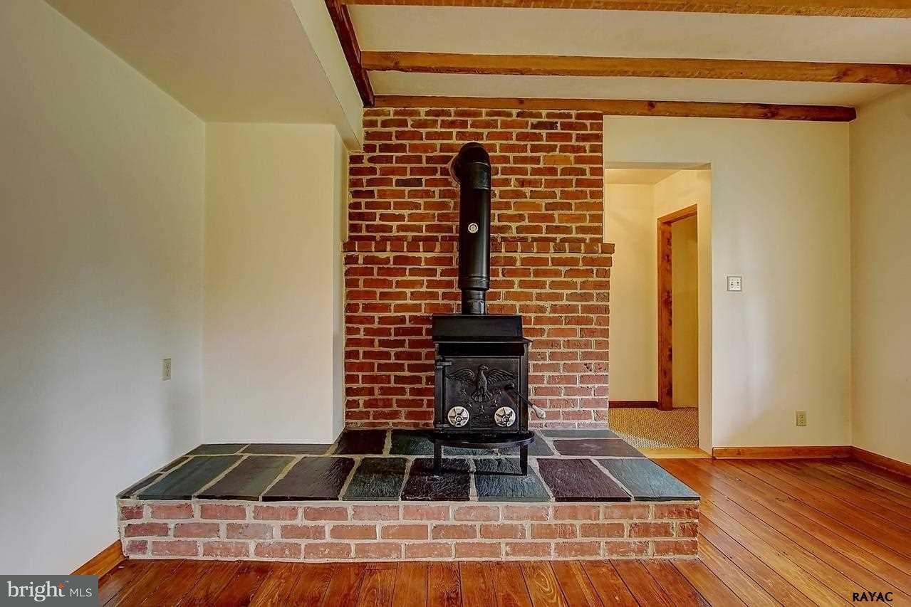 210 Saginaw Road Mount Wolf, PA 17347 - Photo 4 of 36 Gallery Image 4