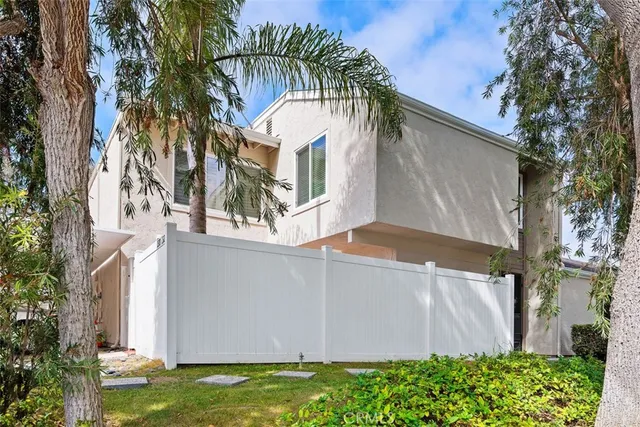 $949,000 | 1320 Evergreen Drive, Cardiff-by-the-Sea, CA 92007