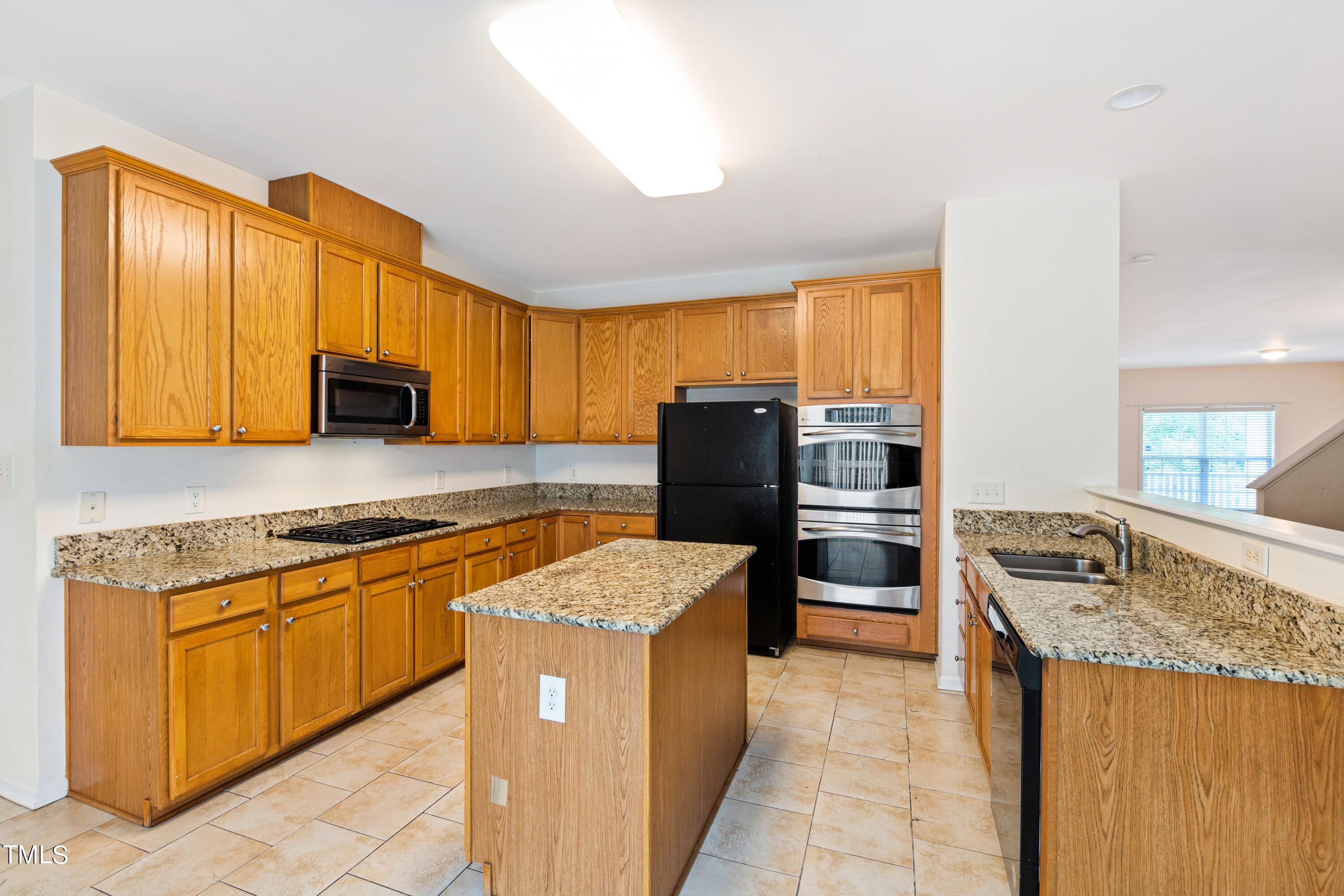 3018 Kilarney Ridge Loop Cary, NC 27511 - Photo 11 of 33 Kilarney Kitchen