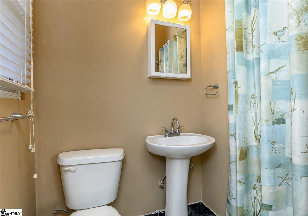 288 Old Farrs Bridge Road Greenville, SC 29611 - Photo 14 of 32 Gallery Image 14