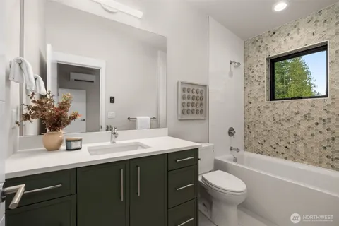 $3,295,980 | 6038 50th Avenue Northeast, Seattle, WA 98115