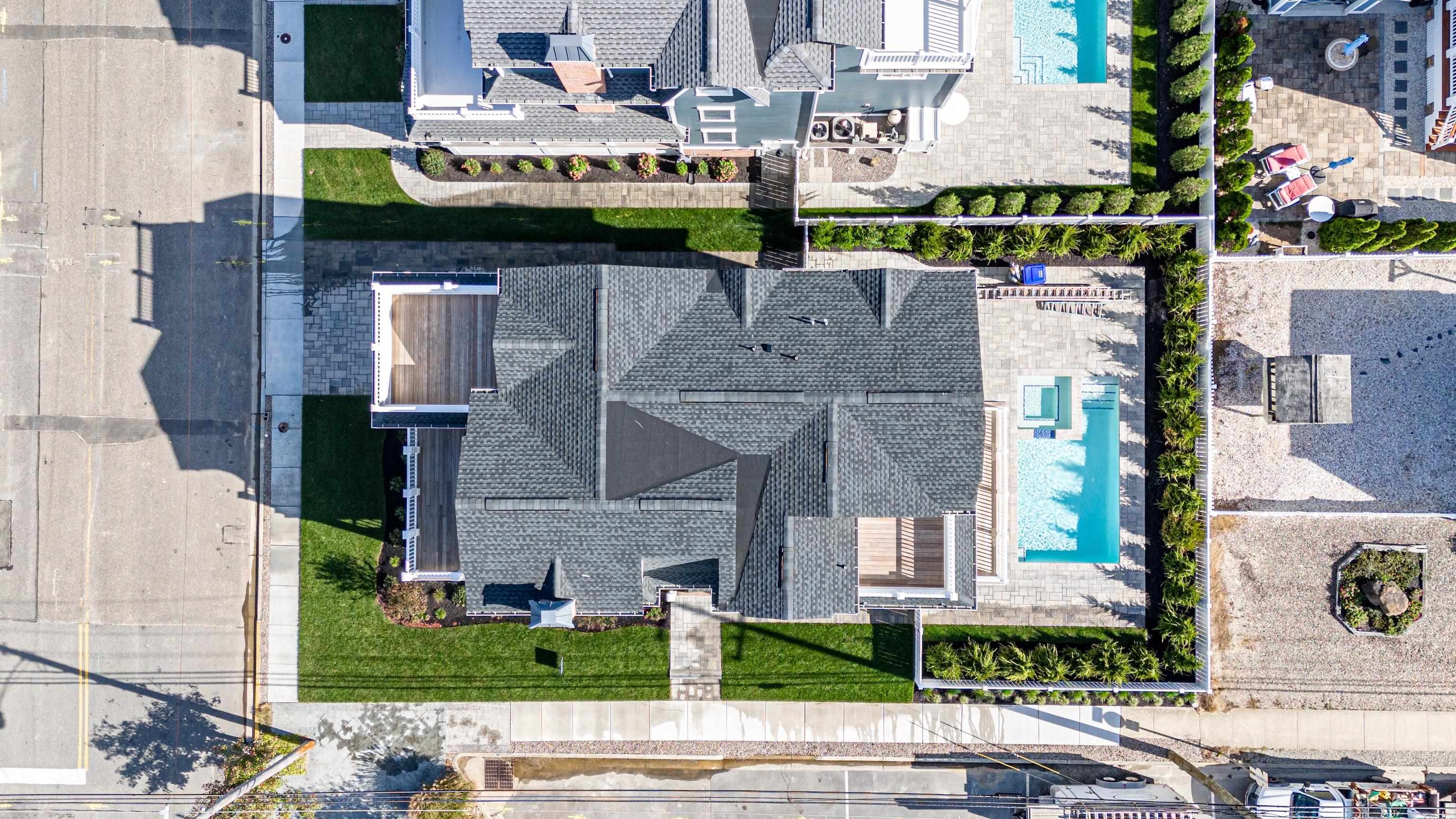 188 33rd Avalon, NJ 08202 - Photo 2 of 36 a sign on the side of a building