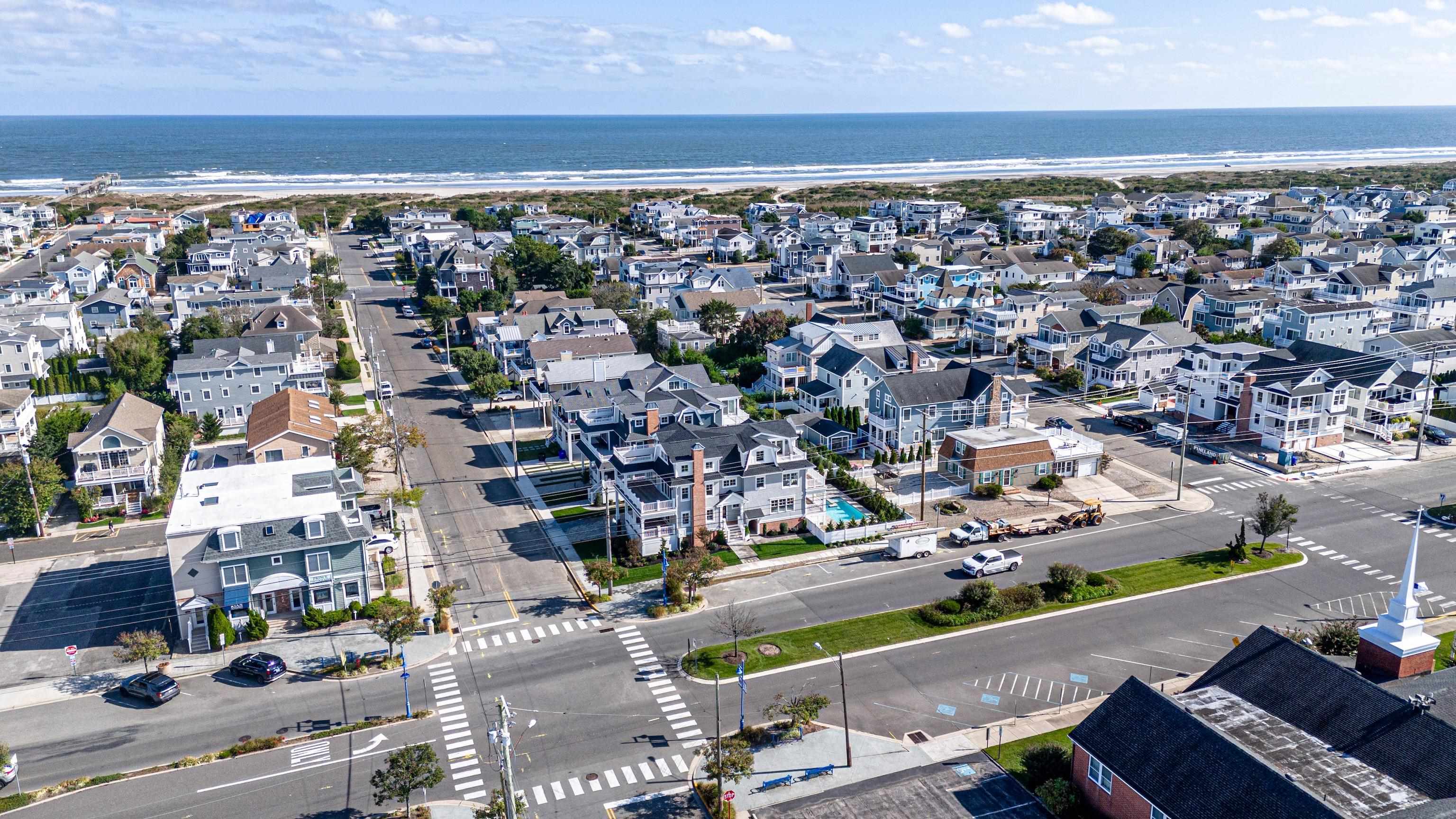 188 33rd Avalon, NJ 08202 - Photo 36 of 36 a view of a city