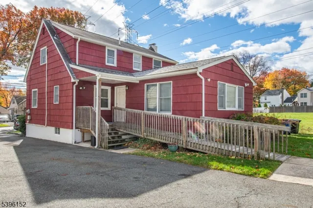 $3,600 | 266 West Passaic Avenue, Bloomfield, NJ 07003