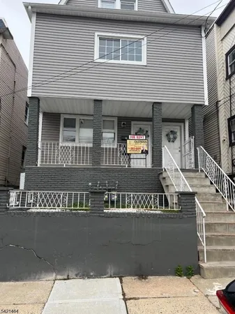 $2,400 | 227 Palmer Street, Unit 2, Elizabeth, NJ 07202