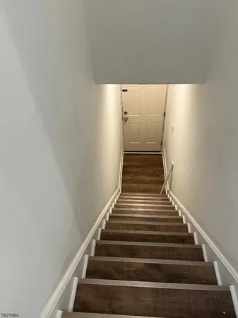 $2,400 | 227 Palmer Street, Unit 2, Elizabeth, NJ 07202