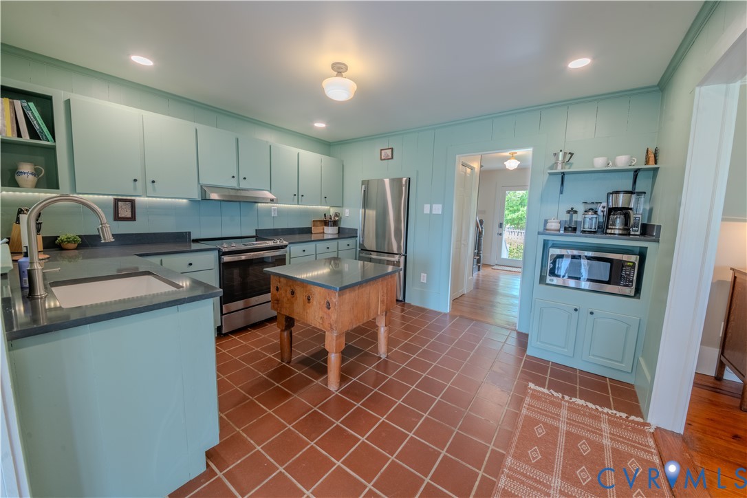 62 Riverside Drive Lancaster, VA 22503 - Photo 12 of 61