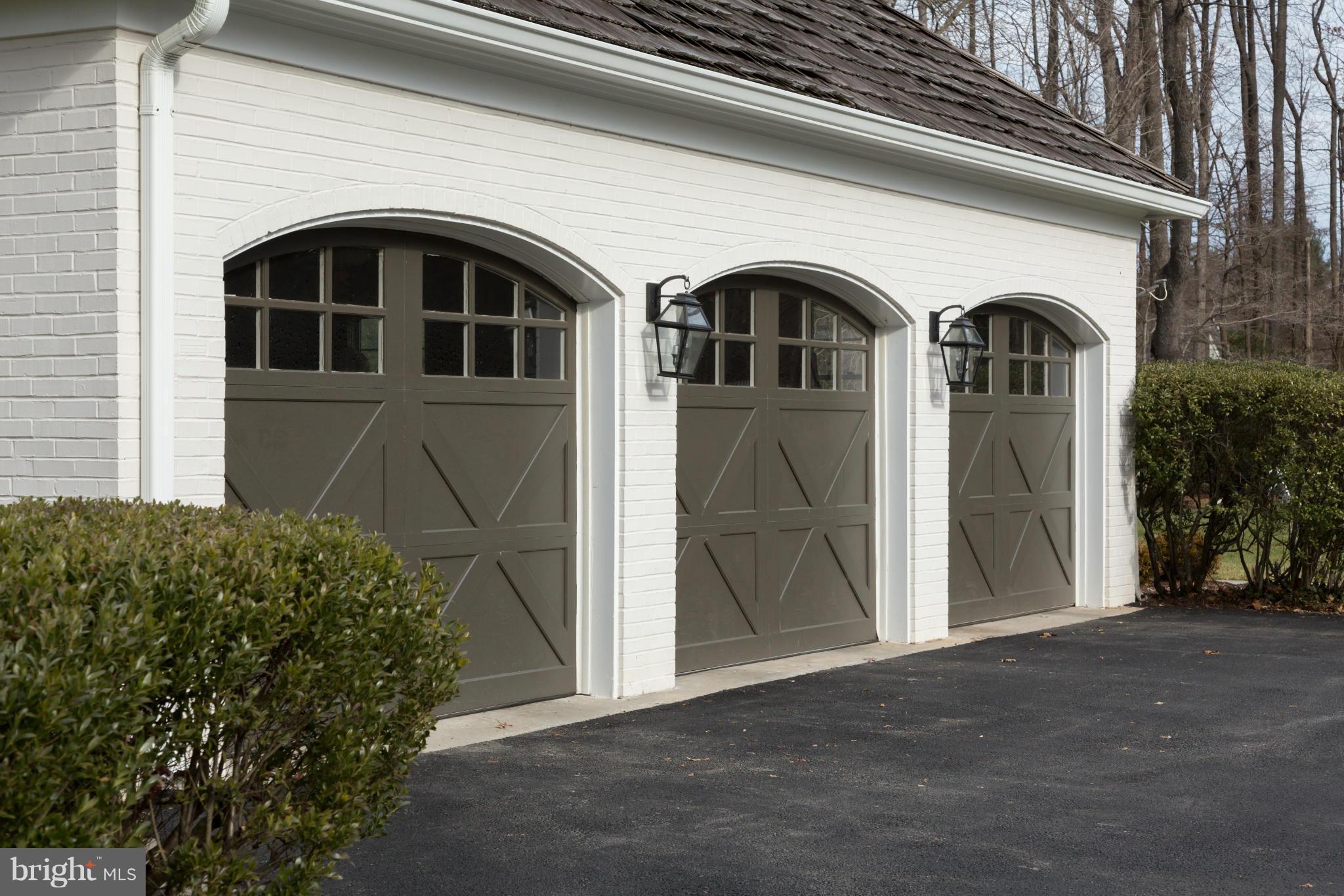 9727 Avenel Farm Drive Potomac, MD 20854 - Photo 29 of 30 3 Car Side-Loading Garage