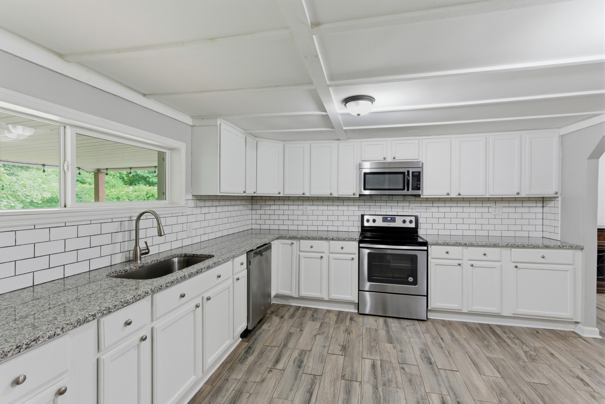 8836 West Sheepneck Road Mount Pleasant, TN 38474 - Photo 11 of 39