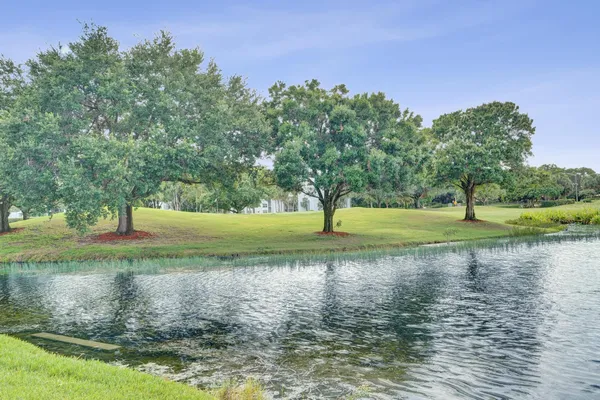 $1,650 | 9460 Poinciana Place, Unit 101, Davie, FL 33324