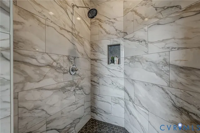 $749,000 | 2611 West Main Street, Richmond, VA 23220