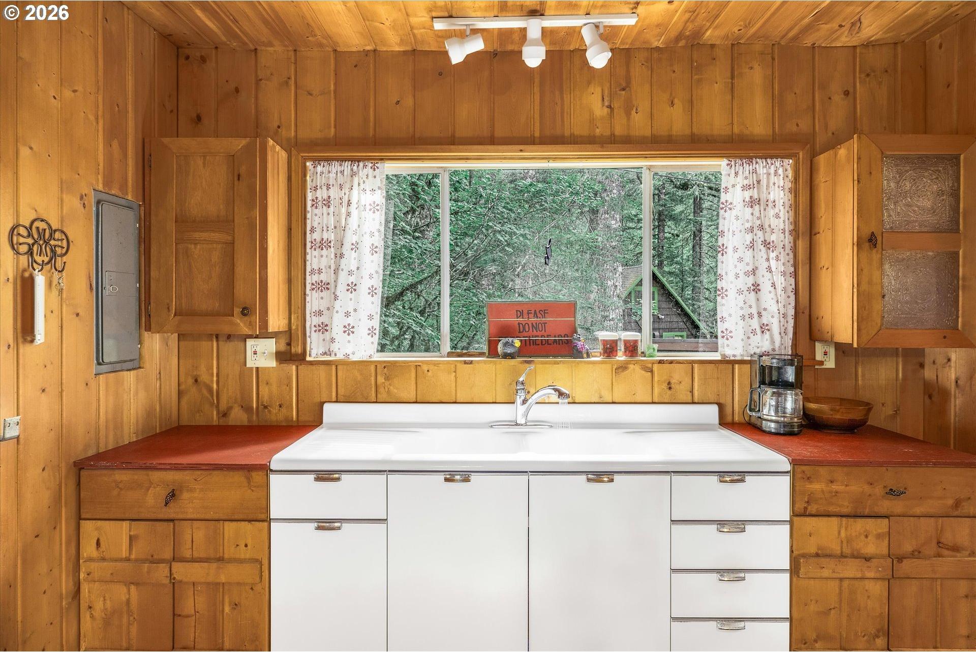 75125 Mt Hood Highway Rhododendron, OR 97049 - Photo 21 of 40 Gallery Image 21