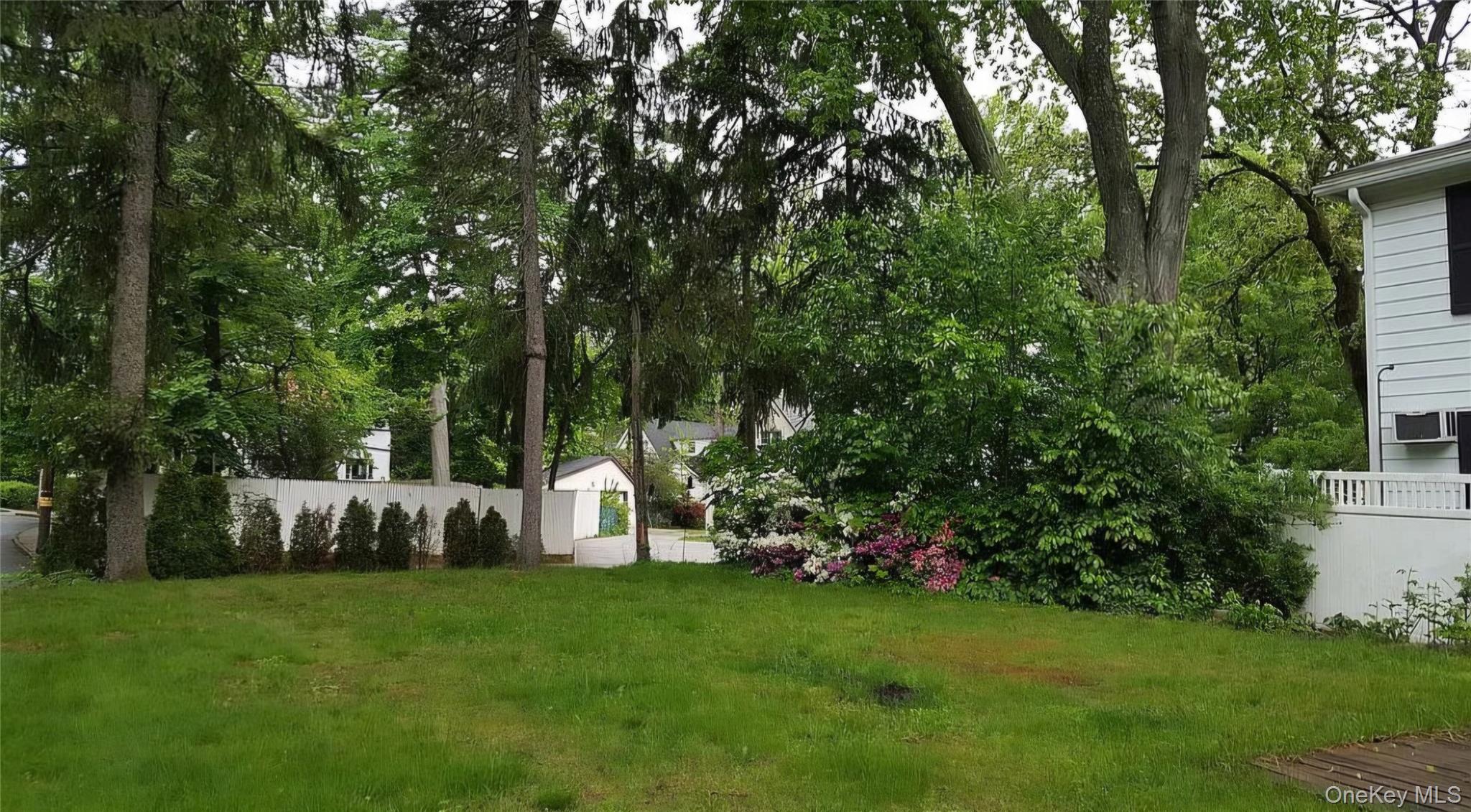 257 Schenck Avenue Great Neck, NY 11021 - Photo 9 of 9 a view of a park