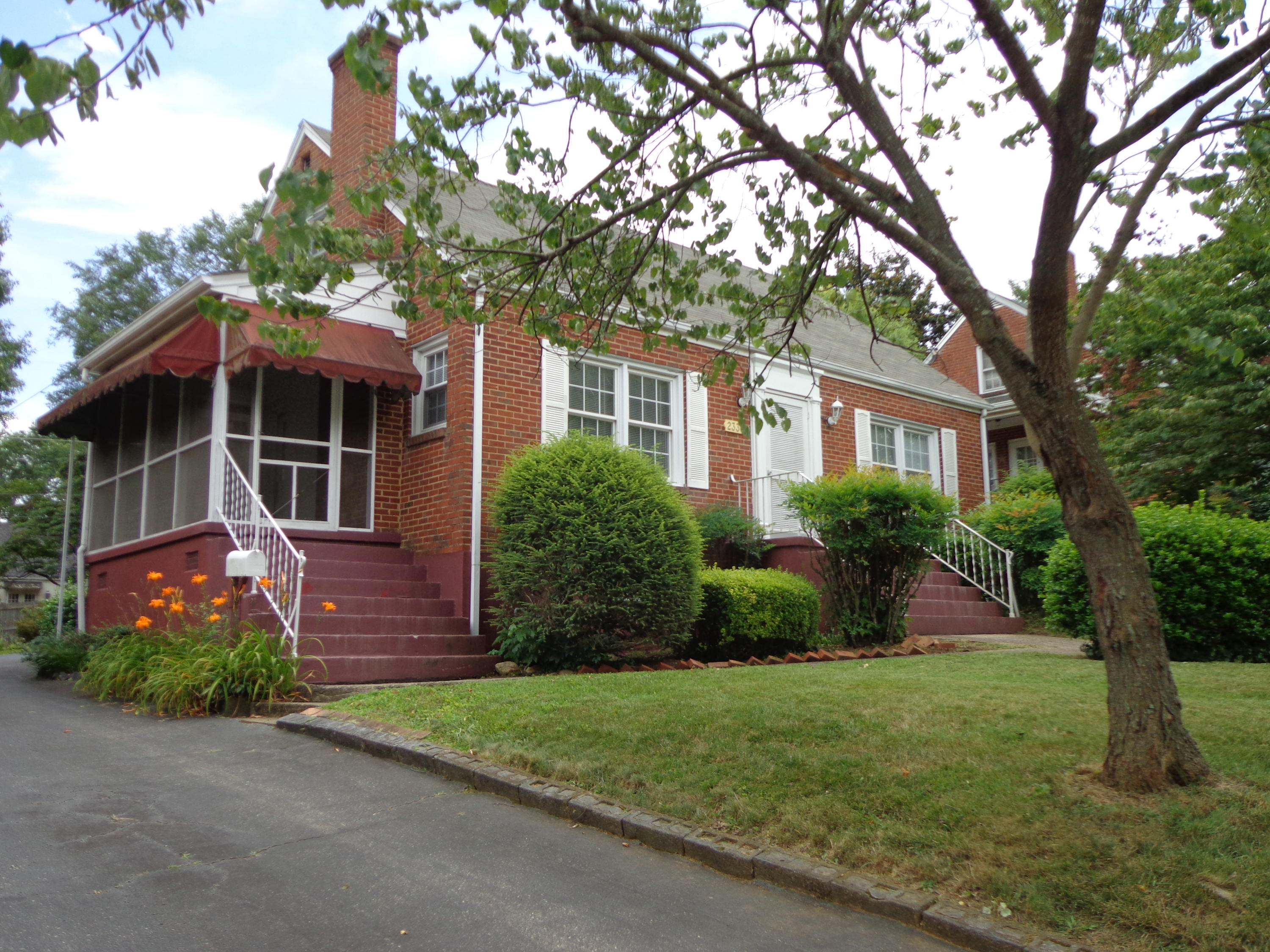 2330 Carlton Road Southwest Roanoke, VA 24015 - Photo 1 of 54 DSC04293