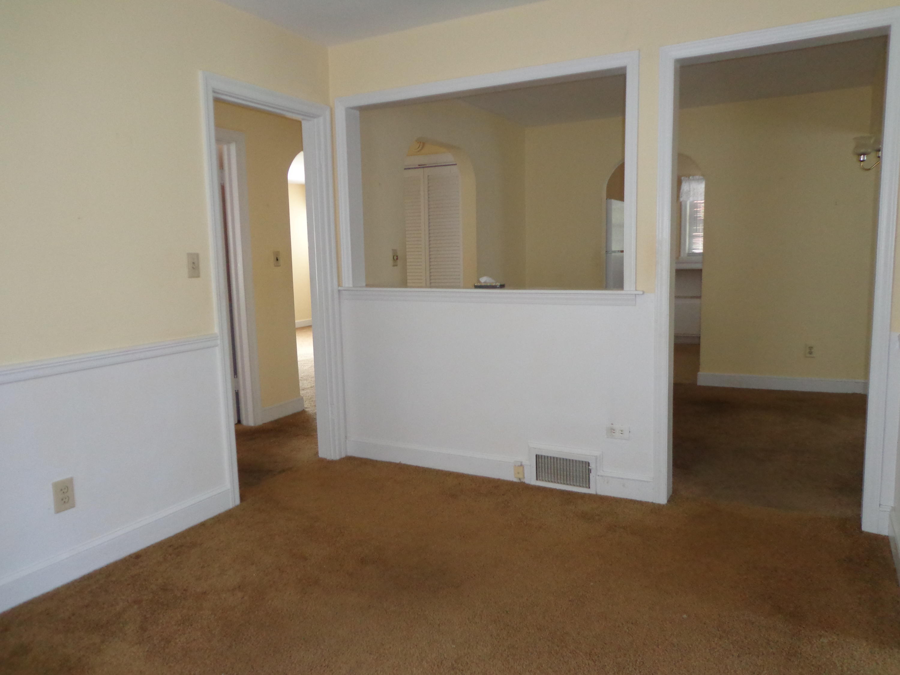 2330 Carlton Road Southwest Roanoke, VA 24015 - Photo 11 of 54 DSC04240