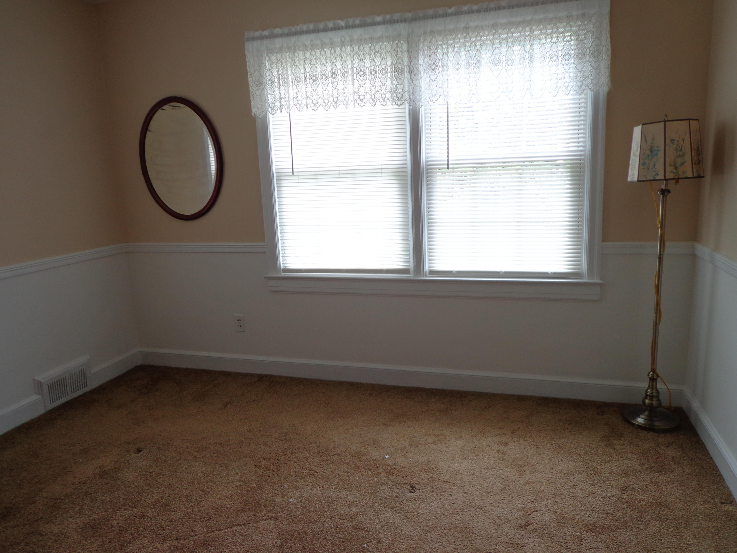2330 Carlton Road Southwest Roanoke, VA 24015 - Photo 17 of 54 DSC04247
