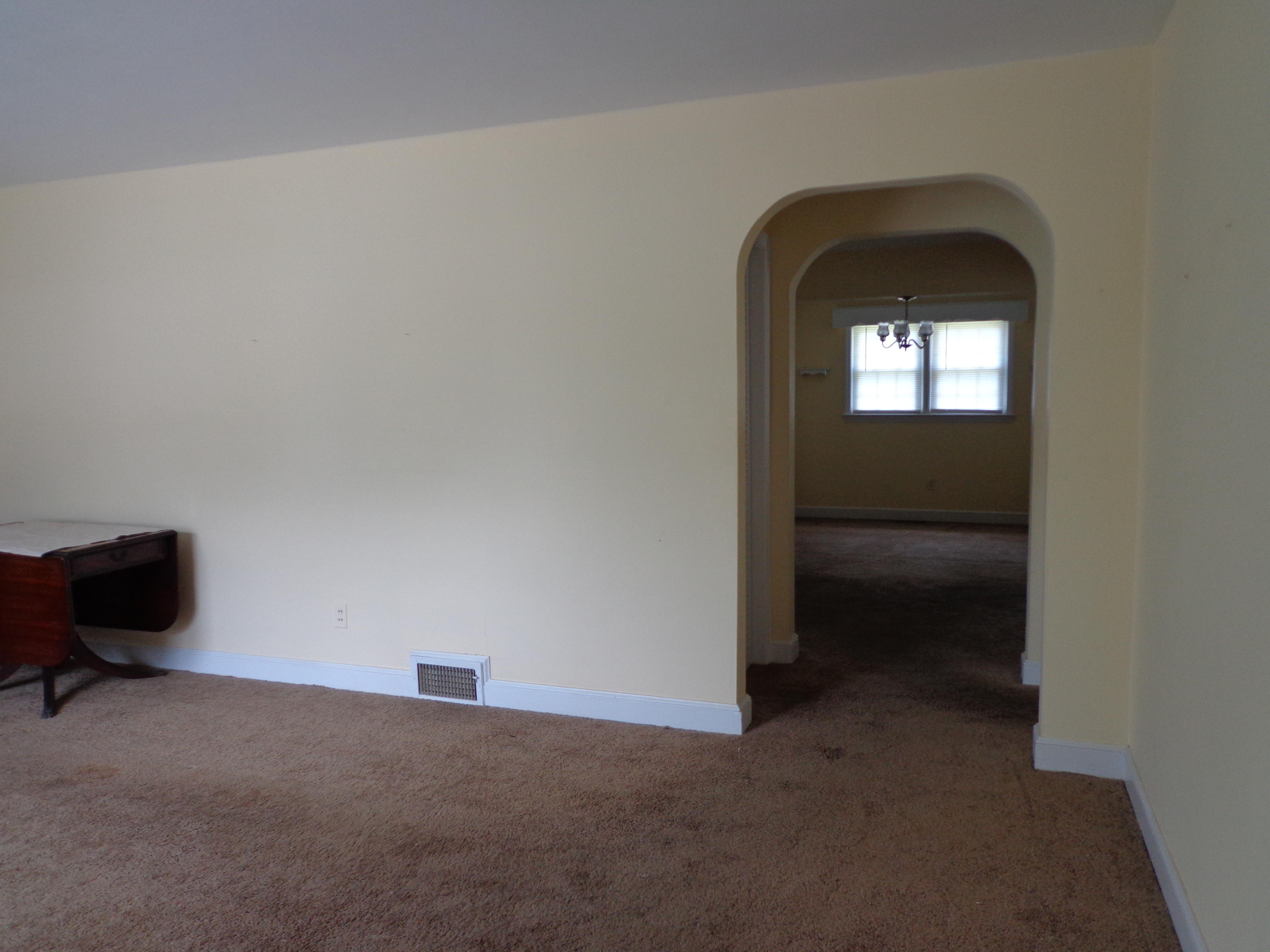 2330 Carlton Road Southwest Roanoke, VA 24015 - Photo 4 of 54 DSC04232