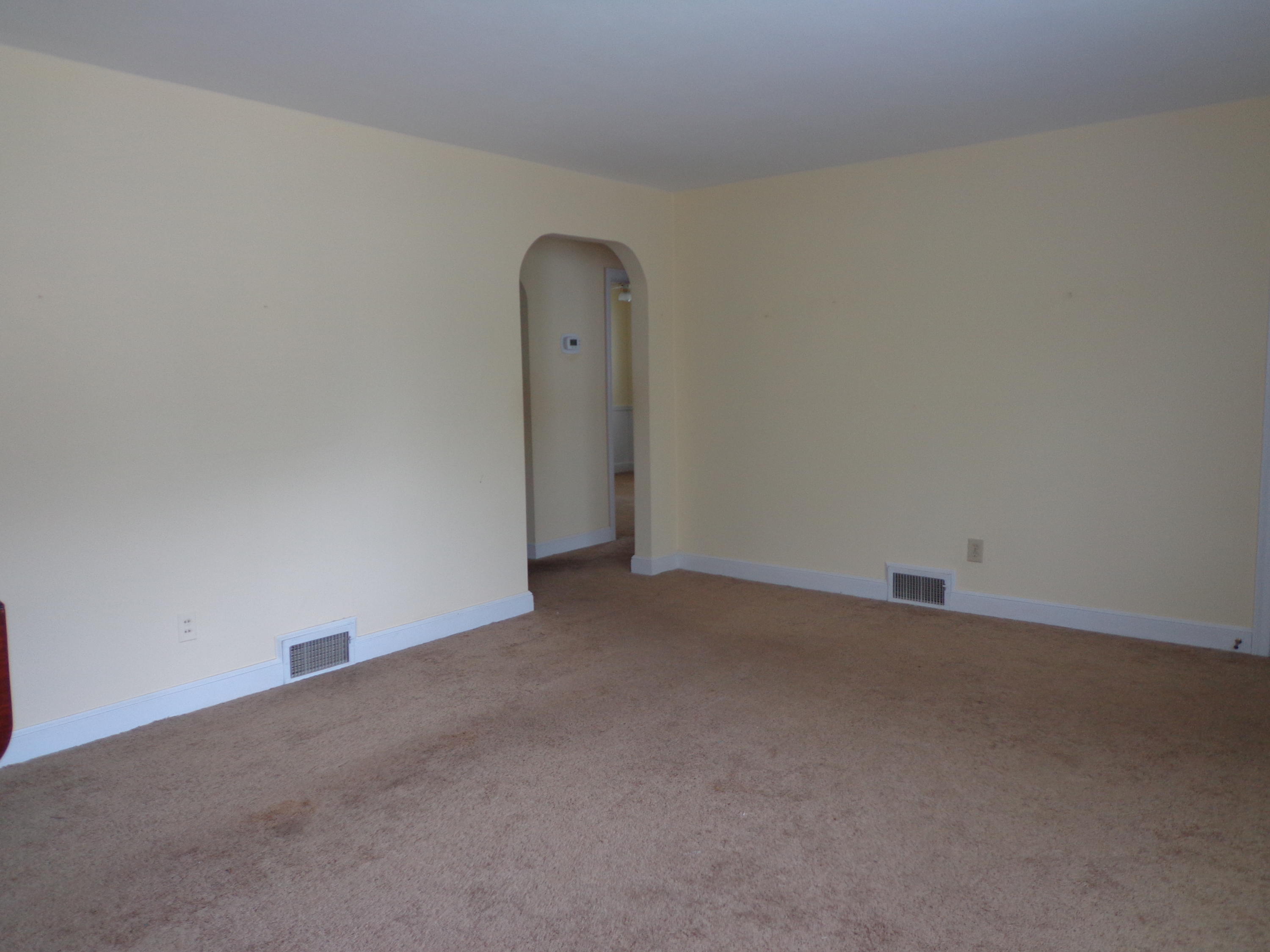 2330 Carlton Road Southwest Roanoke, VA 24015 - Photo 5 of 54 DSC04233