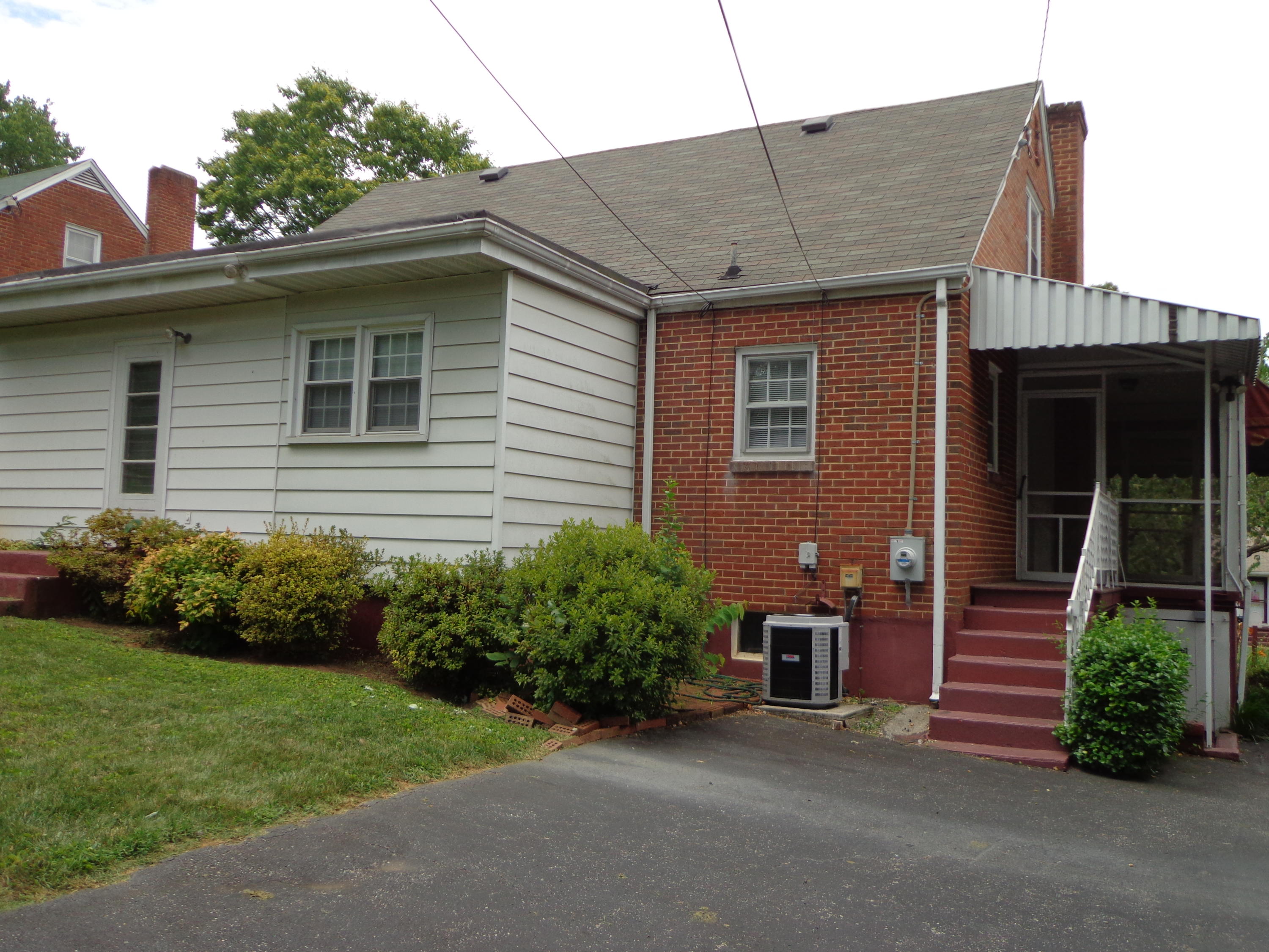2330 Carlton Road Southwest Roanoke, VA 24015 - Photo 50 of 54 DSC04296