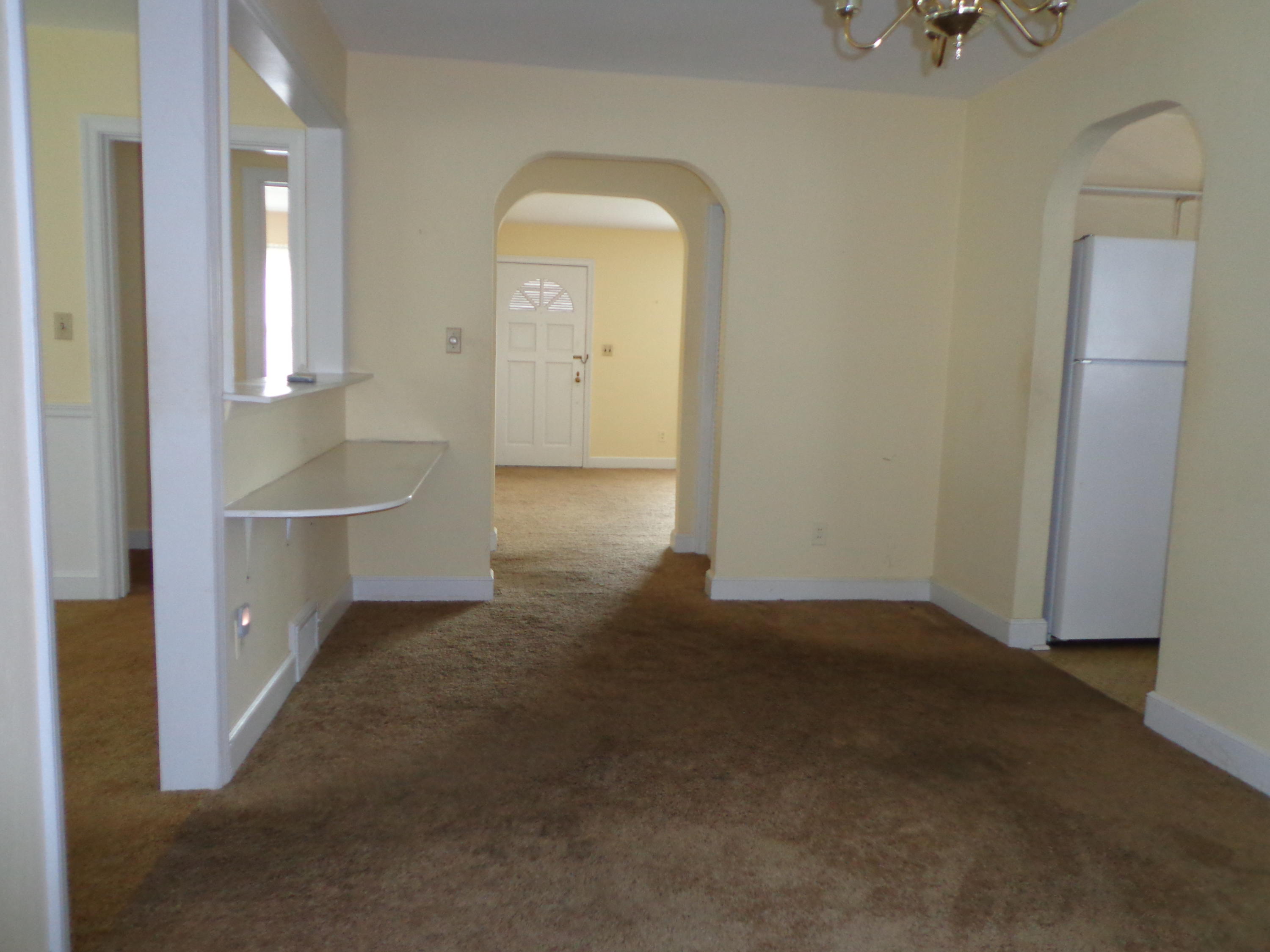 2330 Carlton Road Southwest Roanoke, VA 24015 - Photo 9 of 54 DSC04238