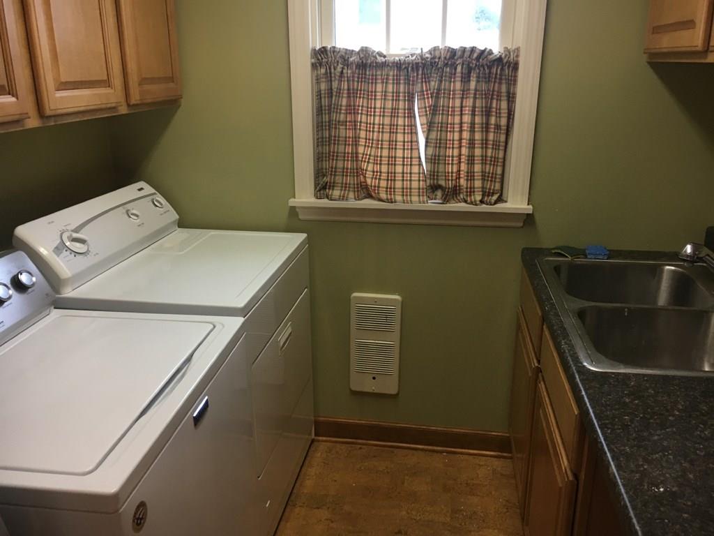 335 Chestnut Street Indiana, PA 15701 - Photo 7 of 12 Laundry