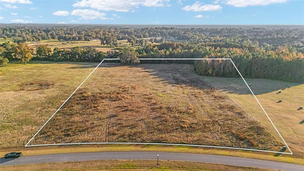 Tbd Southeast 28th Terrace Road Ocala, FL 34480 - Photo 3 of 20 a view of a terrace