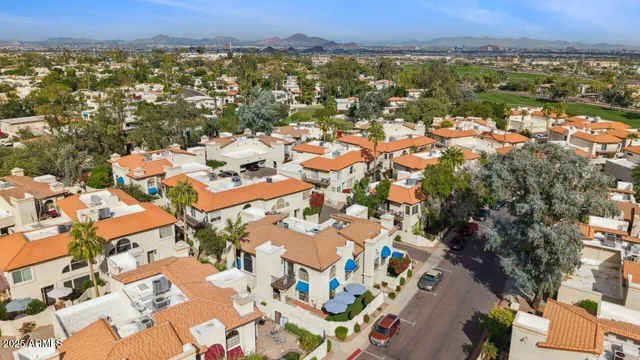 $370,000 | 5002 East Siesta Drive, Unit 2, Phoenix, AZ 85044