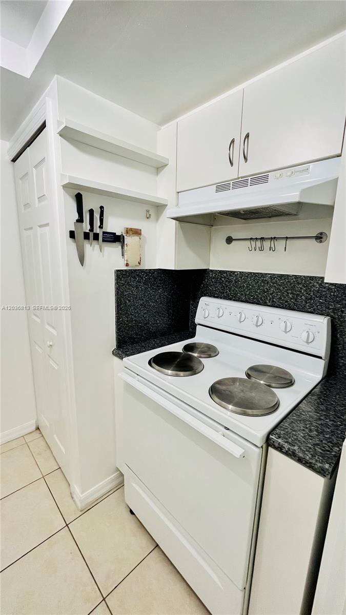 2415 Northwest 16th St Road, Unit 6031 Miami, FL 33125 - Photo 12 of 27