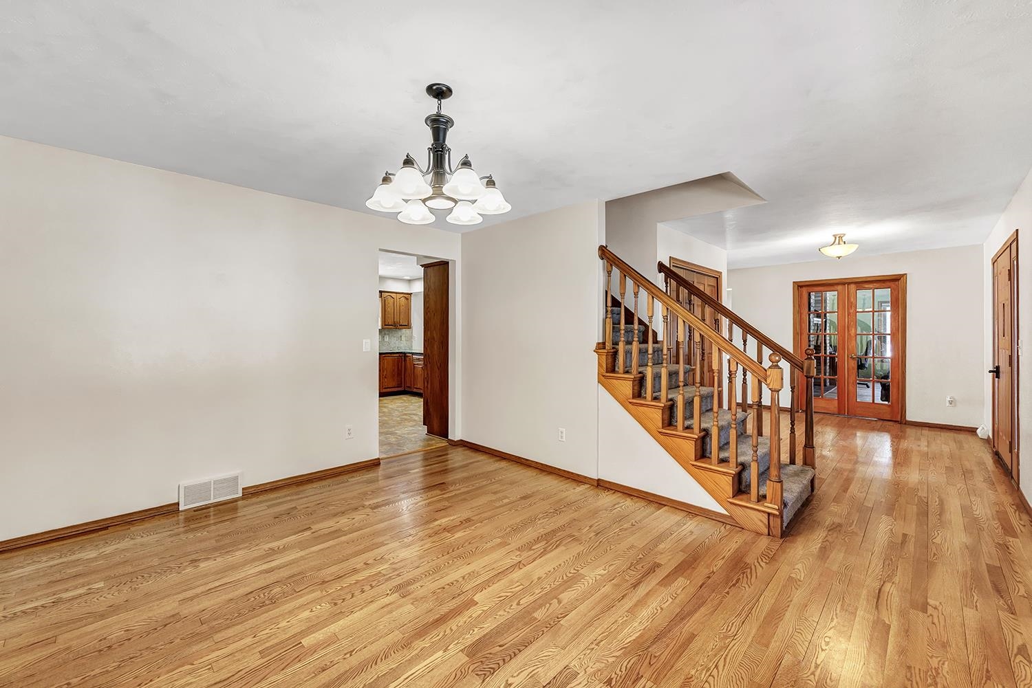 3398 Wilderness Trail Suamico, WI 54313 - Photo 10 of 42