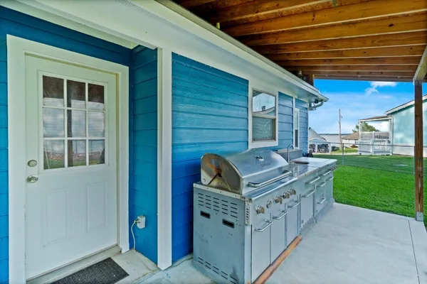 $1,800 | 400 Woodland Shores Drive, Point Blank, TX 77364