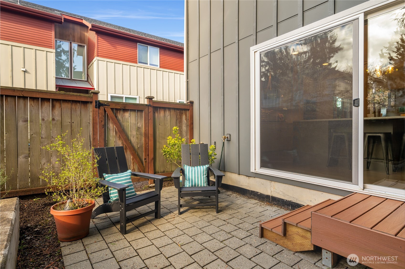 10317 Sand Point Way Northeast Seattle, WA 98125 - Photo 37 of 40