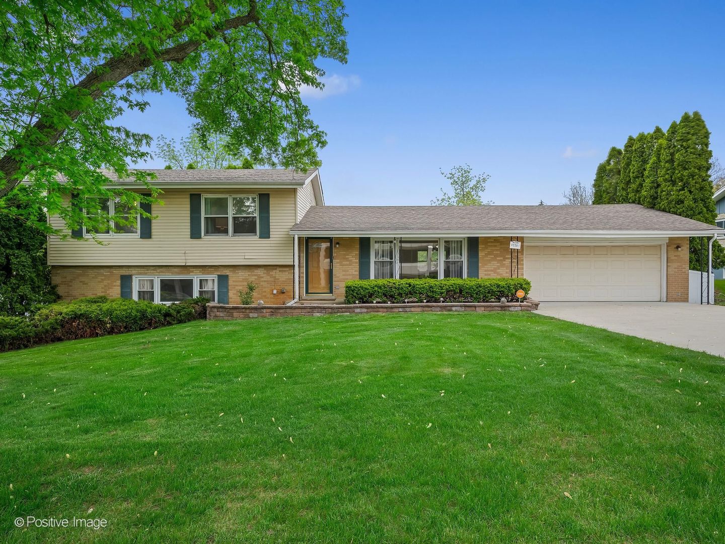 720 East 22nd Street Lombard, IL 60148 - Photo 1 of 27