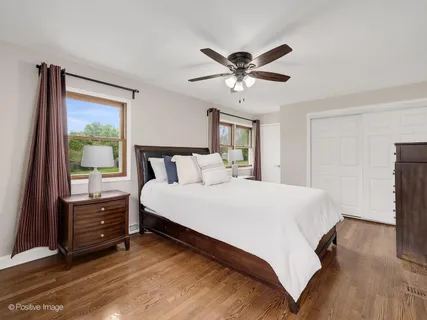 $435,000 | 720 East 22nd Street, Lombard, IL 60148