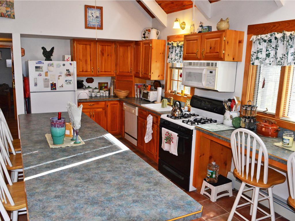 29 Foxglove Road Gilford, NH 03249 - Photo 5 of 30