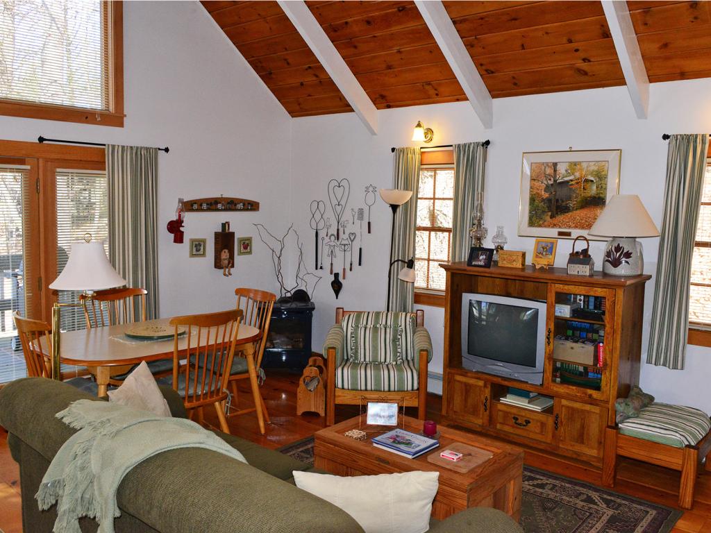 29 Foxglove Road Gilford, NH 03249 - Photo 6 of 30