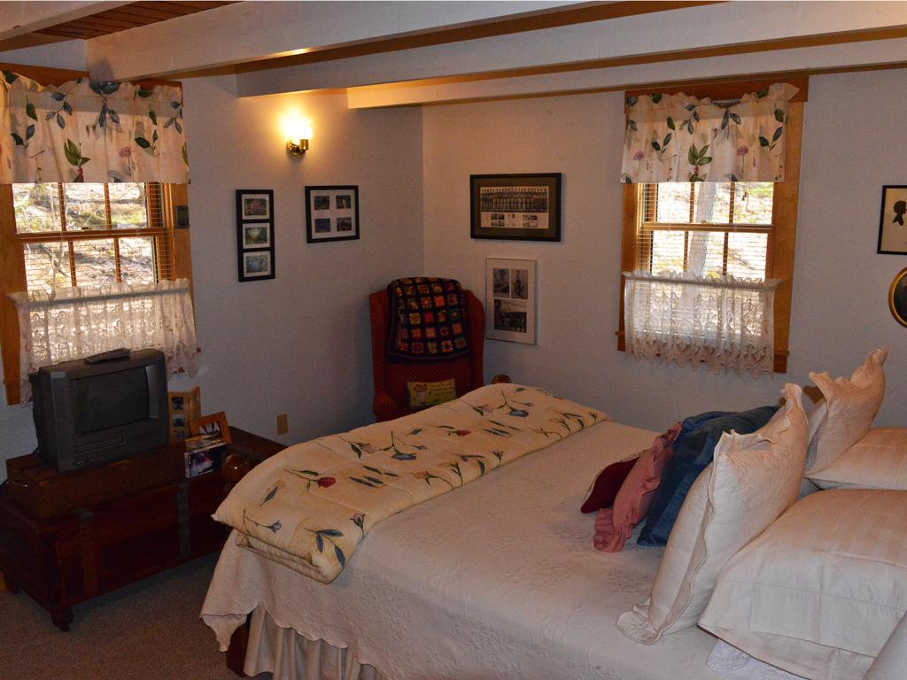 29 Foxglove Road Gilford, NH 03249 - Photo 9 of 30