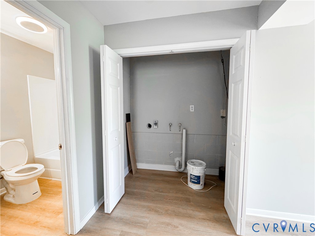 1706 Hungary Road Henrico, VA 23228 - Photo 15 of 28 a view of a bathroom with a toilet
