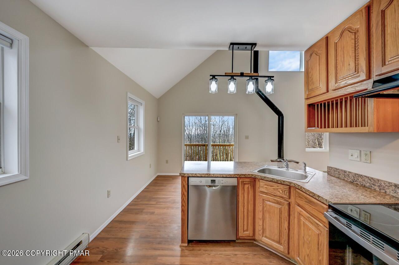 26 Seneca Road Albrightsville, PA 18210 - Photo 12 of 53 Natural Lighting