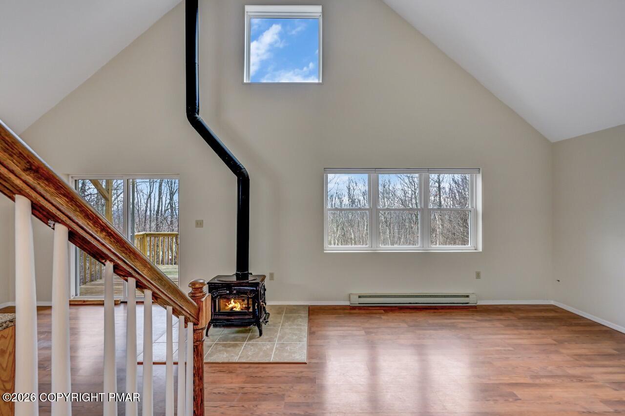 26 Seneca Road Albrightsville, PA 18210 - Photo 20 of 53 Living Room