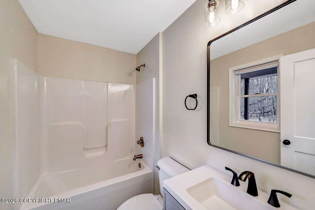 26 Seneca Road Albrightsville, PA 18210 - Photo 26 of 53 Bathroom 2
