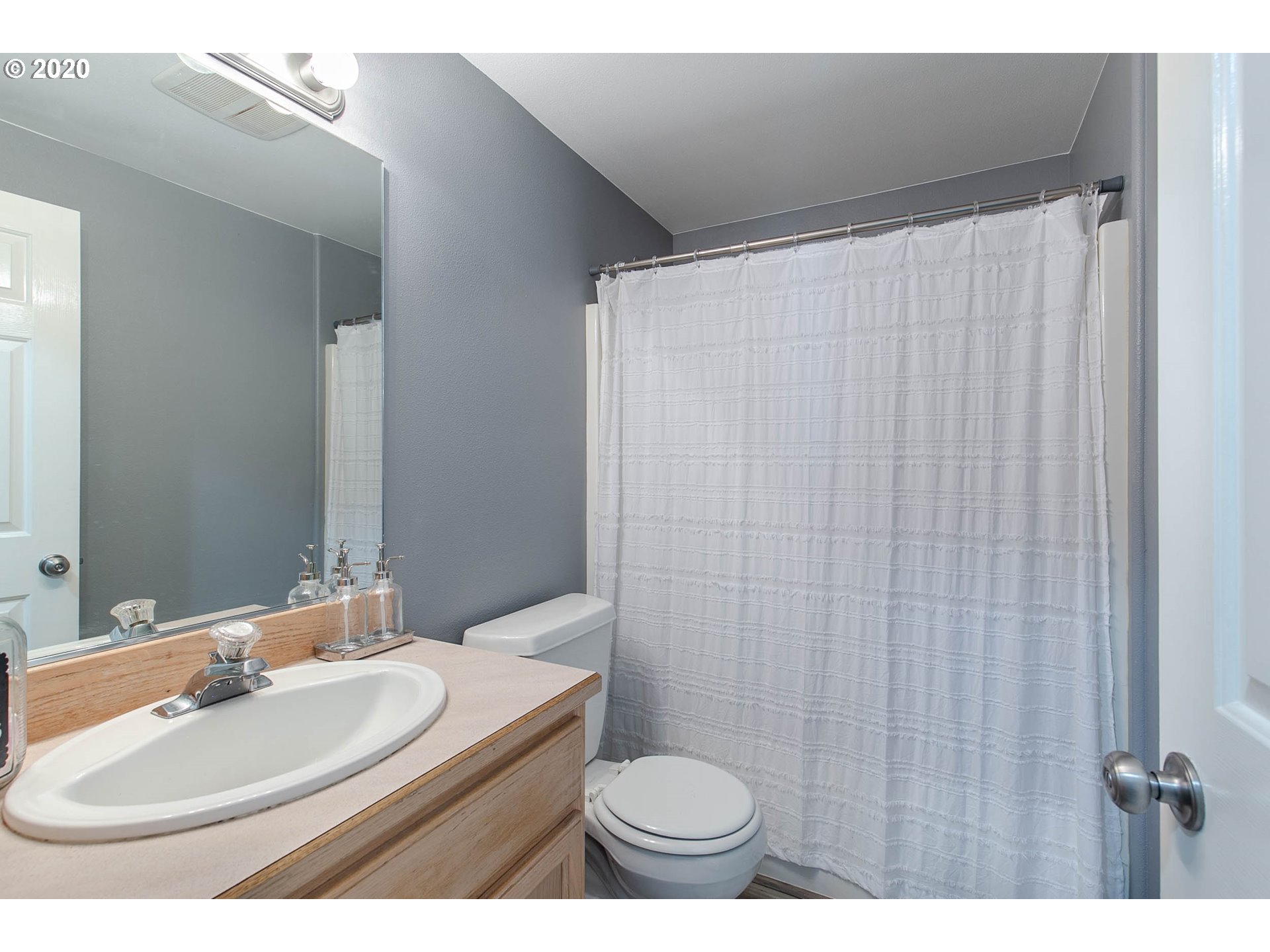 979 Echo Hollow Road Eugene, OR 97402 - Photo 22 of 32 Gallery Image 22