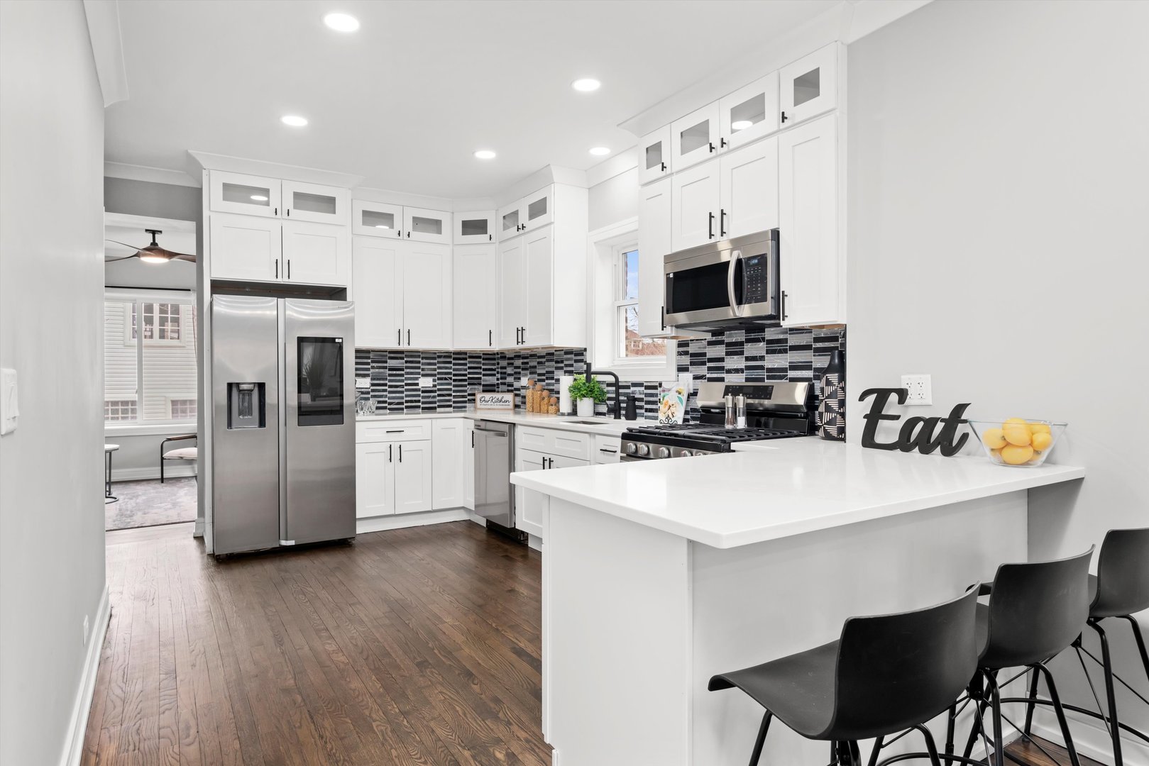 7747 South Rhodes Avenue Chicago, IL 60619 - Photo 11 of 43 Gallery Image 11