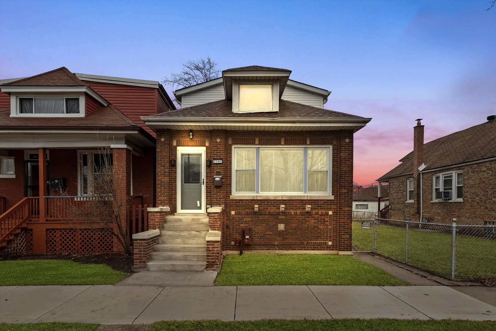 7747 South Rhodes Avenue Chicago, IL 60619 - Photo 2 of 43 Gallery Image 2