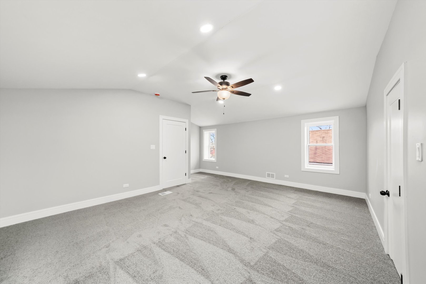 7747 South Rhodes Avenue Chicago, IL 60619 - Photo 26 of 43 Gallery Image 26