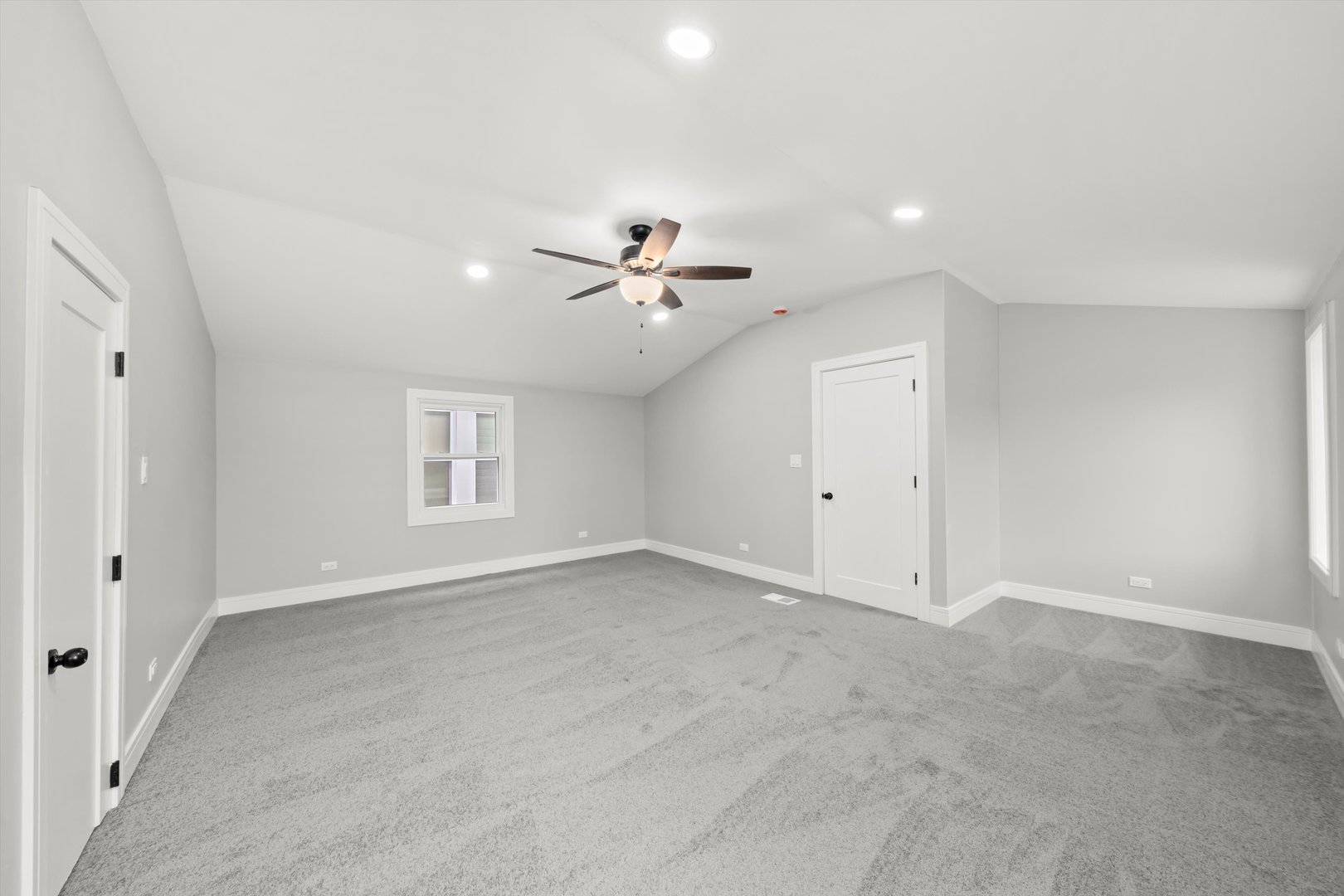 7747 South Rhodes Avenue Chicago, IL 60619 - Photo 27 of 43 Gallery Image 27