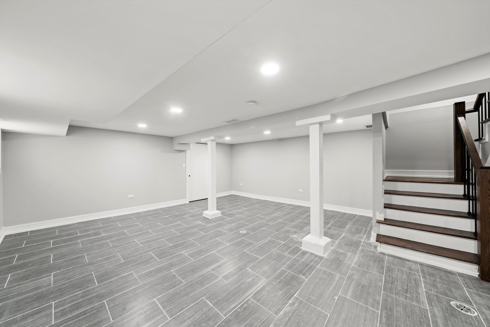 7747 South Rhodes Avenue Chicago, IL 60619 - Photo 29 of 43 Gallery Image 29