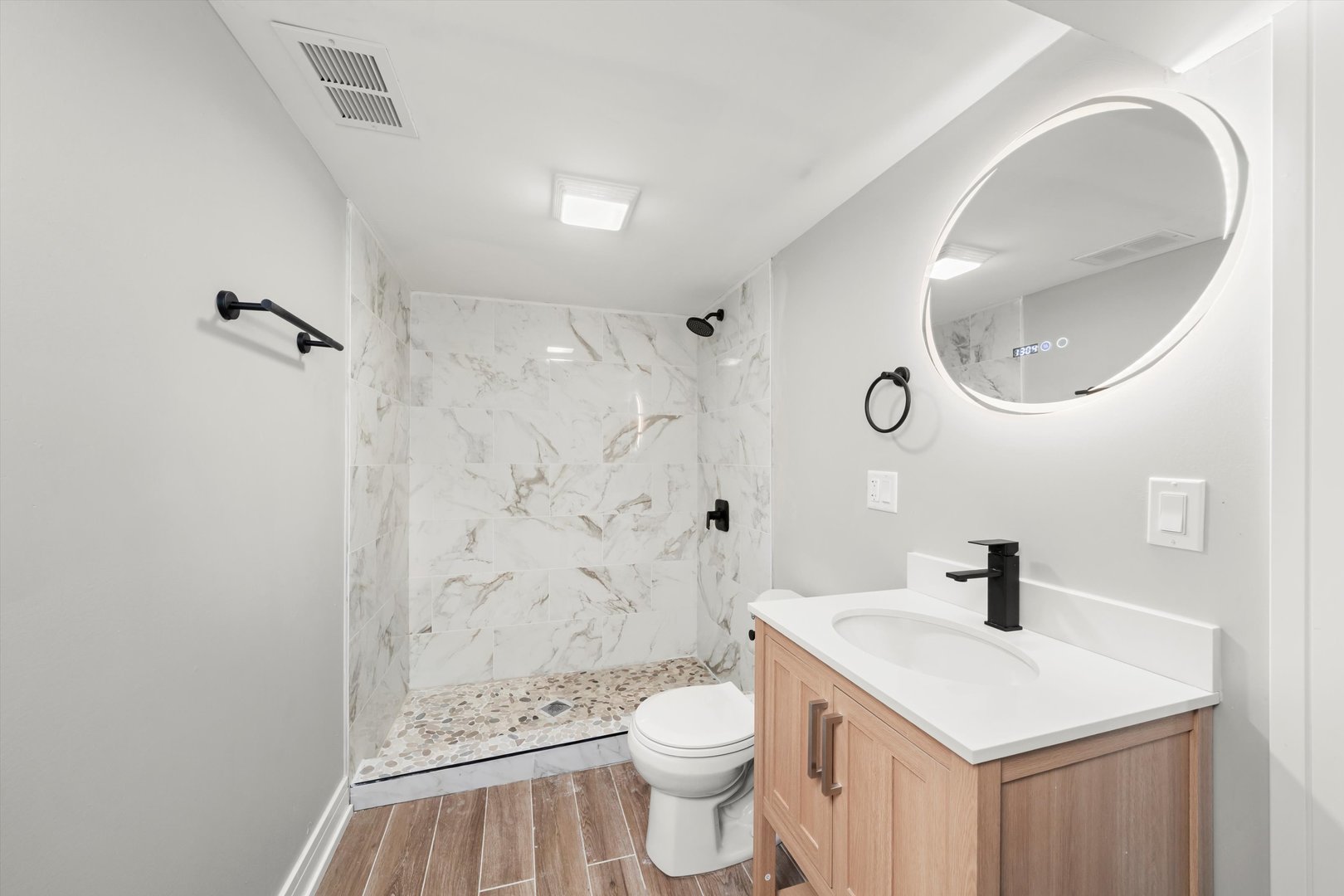 7747 South Rhodes Avenue Chicago, IL 60619 - Photo 35 of 43 Gallery Image 35