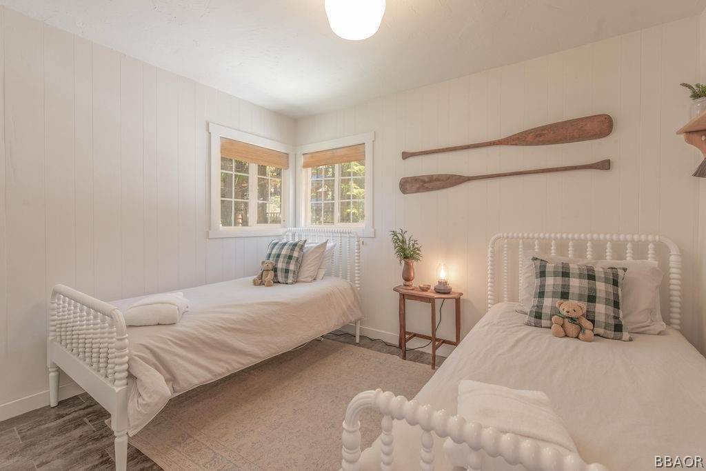 42897 Encino Road Big Bear Lake, CA 92315 - Photo 35 of 45 a bedroom with a bed and window