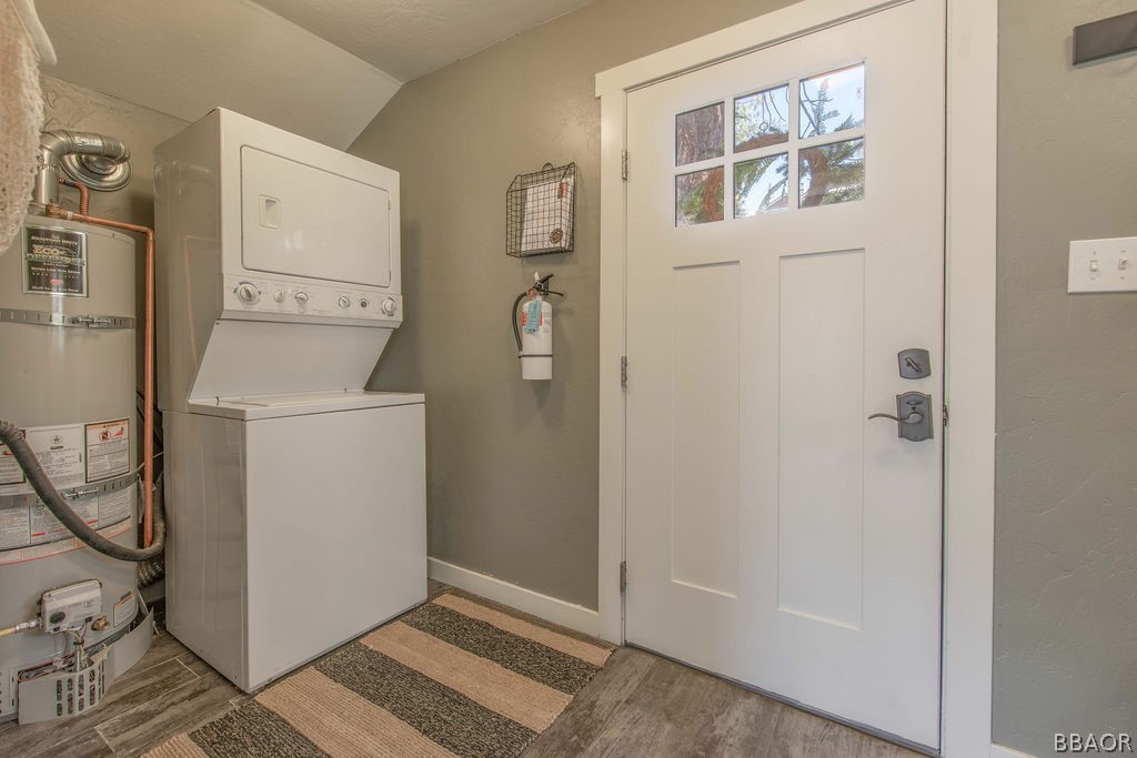 42897 Encino Road Big Bear Lake, CA 92315 - Photo 39 of 45 a view of a storage & utility room with washer and dryer