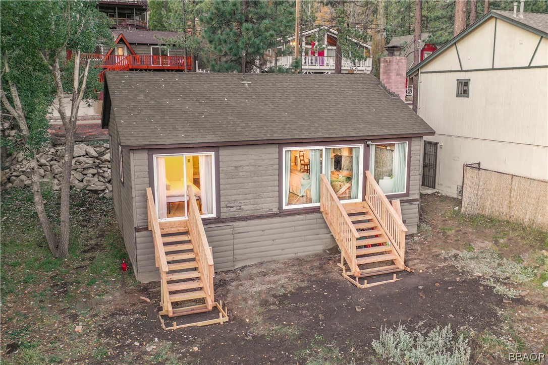 42897 Encino Road Big Bear Lake, CA 92315 - Photo 41 of 45 a front view of a house with stairs